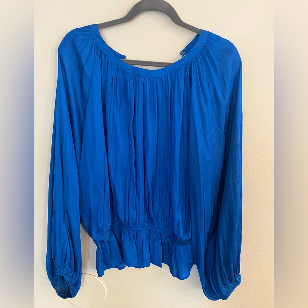 Collective concepts blue NWT top blouse shirt long sleeve bell sleeve XL